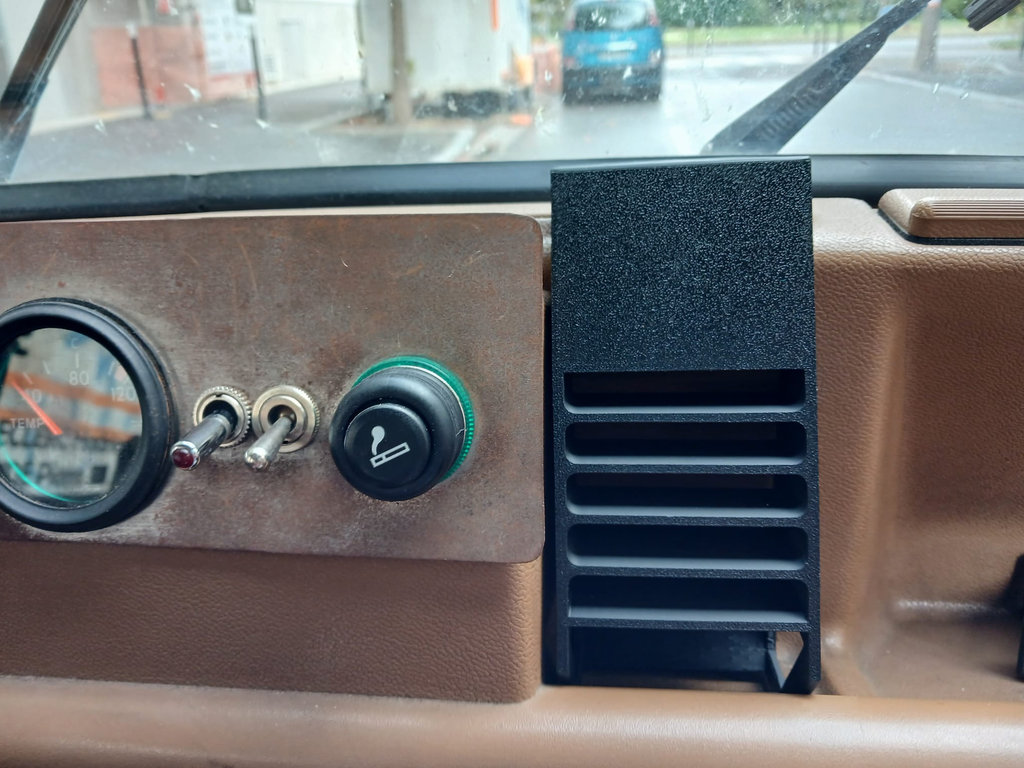 Support téléphone Renault 4 et 4L – Fixation tableau de bord | FindMyPart